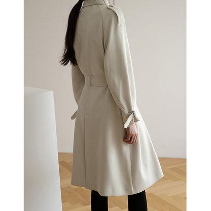 Women's Mid Length Autumn Coat With Over The Knee Atmosphere